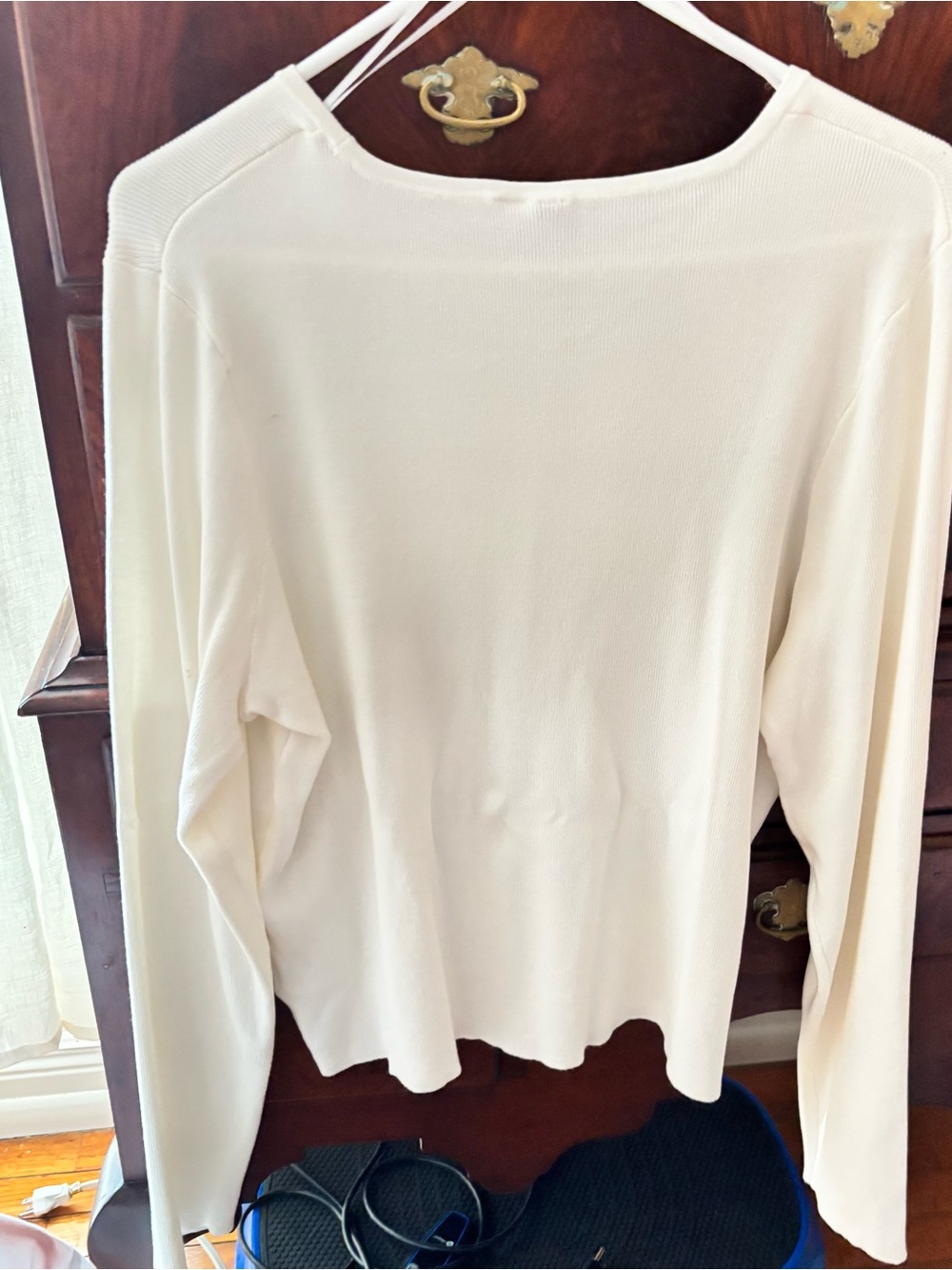 H&M perfect Cream Crewneck Sweater